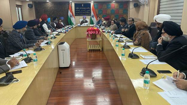 Meeting organized by National Commission for Minorities with the Sikh Intelligentsia regarding Veer Bal Diwas